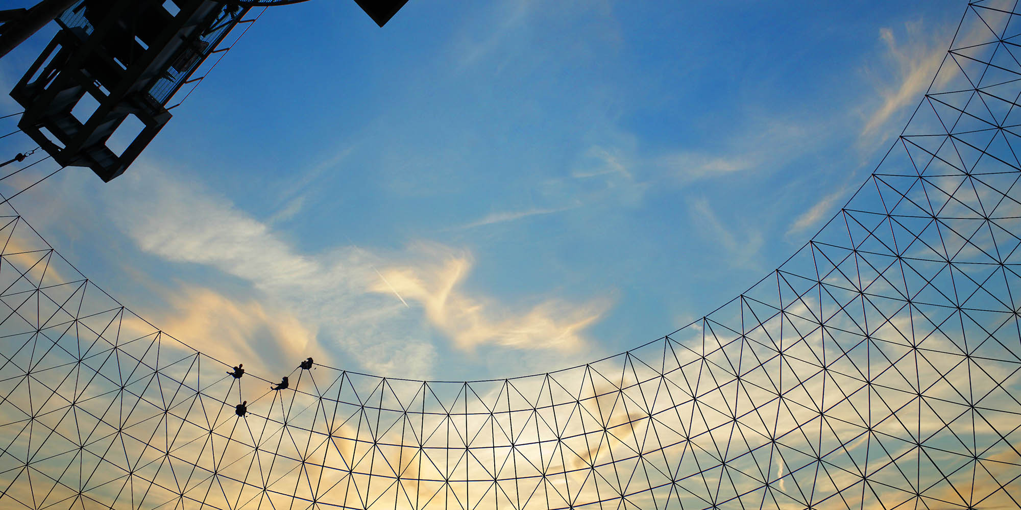 延边网架加工 , 打磨网架配件每一道工艺